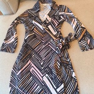 DVF SILK WRAP DRESS SIZE 0